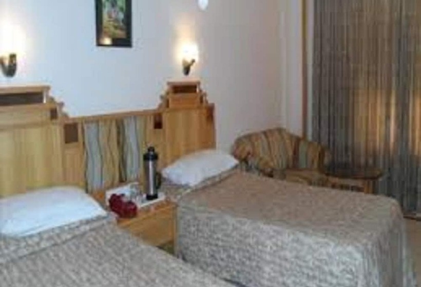 غرفة تنفيذية, Kalyan Residency