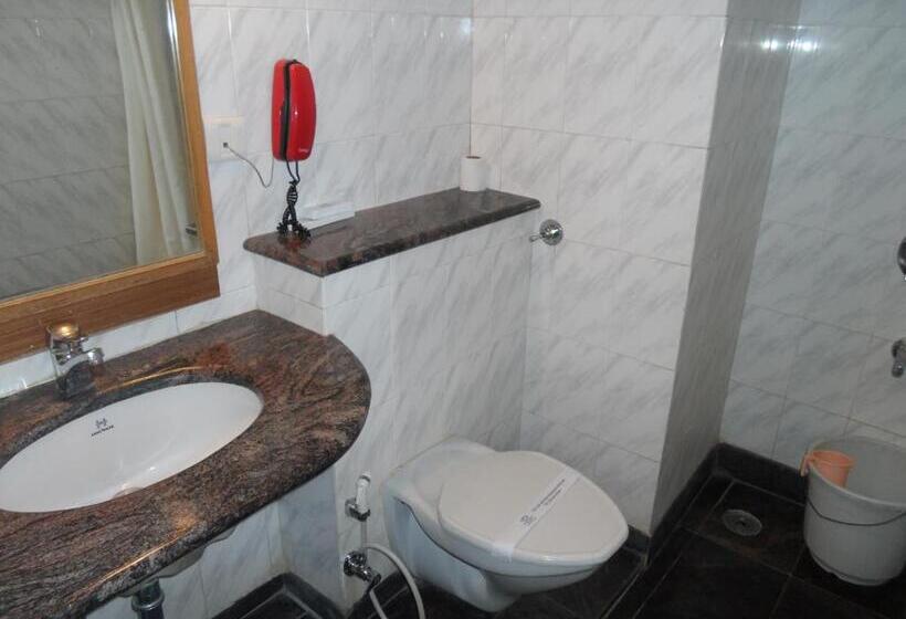 غرفة ديلوكس, Kalyan Residency