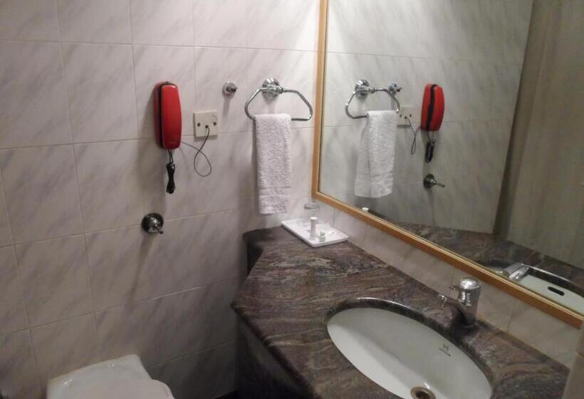 غرفة ديلوكس, Kalyan Residency