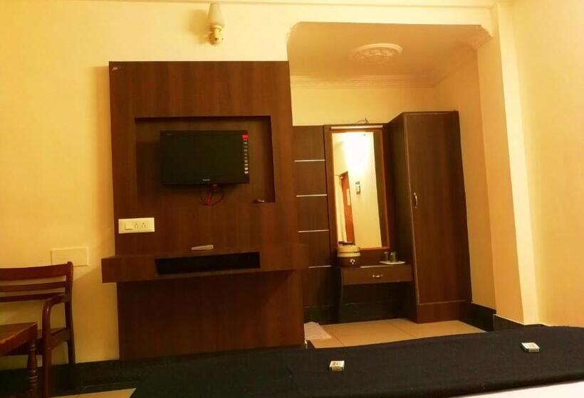 חדר סטנדרט, Picnic