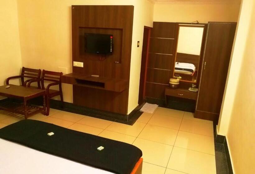 חדר סטנדרט, Picnic