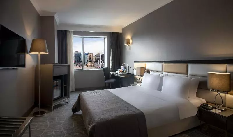 Superior Room City View