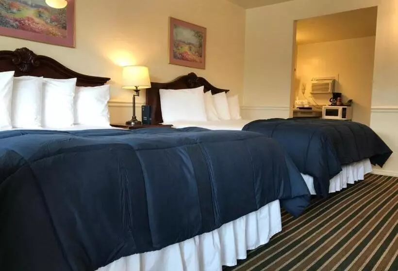 2ダブルベッドのスタンダードルーム, Monterey Pines Inn