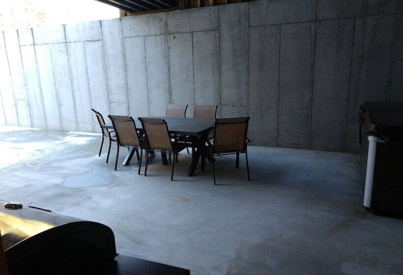 סוויטה דלוקס, Sawtelle Mountain Resort