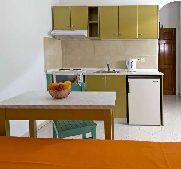 スタンダードルーム, Trianta Hotel Apartments