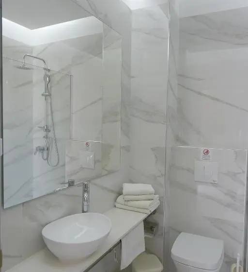 Family flat with pool view, Trianta Hotel Apartments