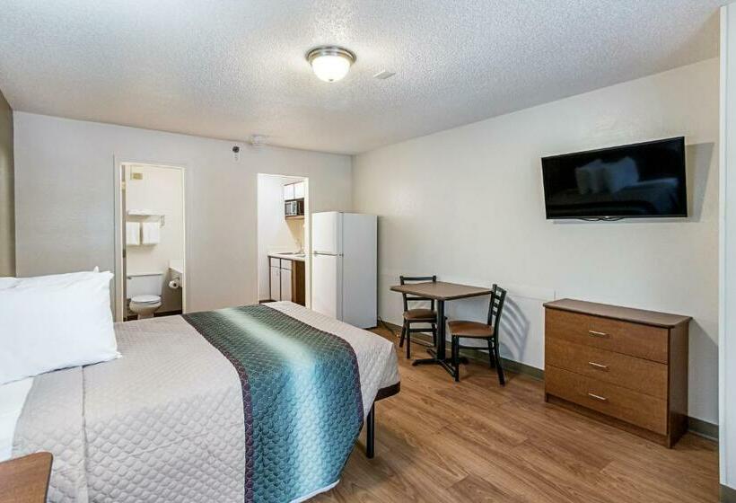 إستوديو قياسى, Hometowne Studios By Red Roof Atlanta – Lawrenceville