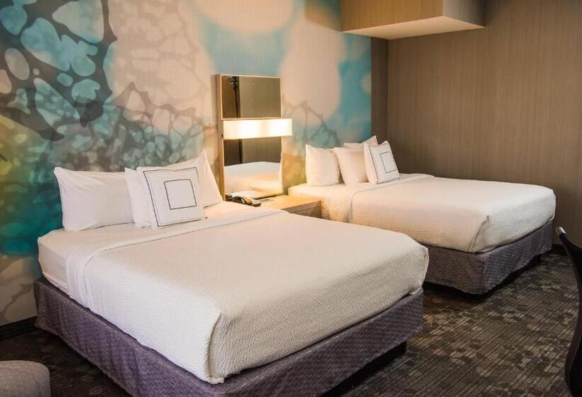 غرفة قياسية, Courtyard By Marriott Erie Ambassador Conference Center