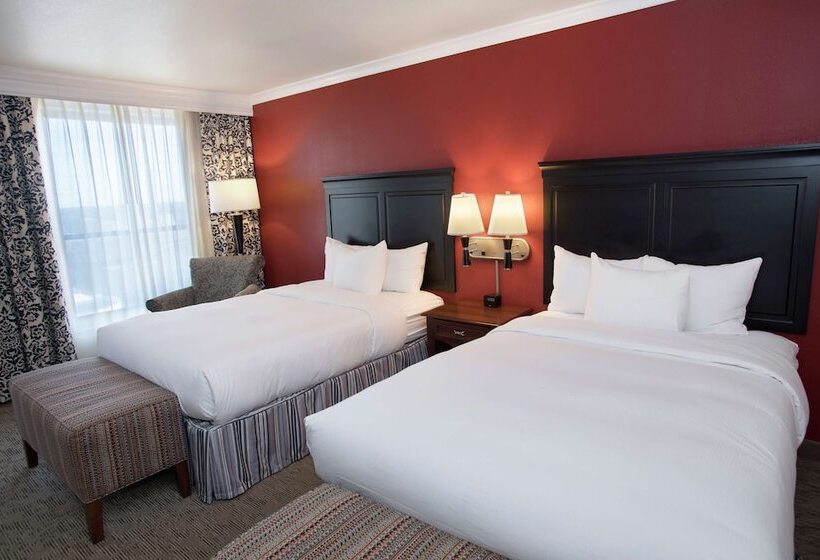 ２ダブルベッドのスタンダードルーム, President Abraham Lincoln Springfield   Doubletree By Hilton
