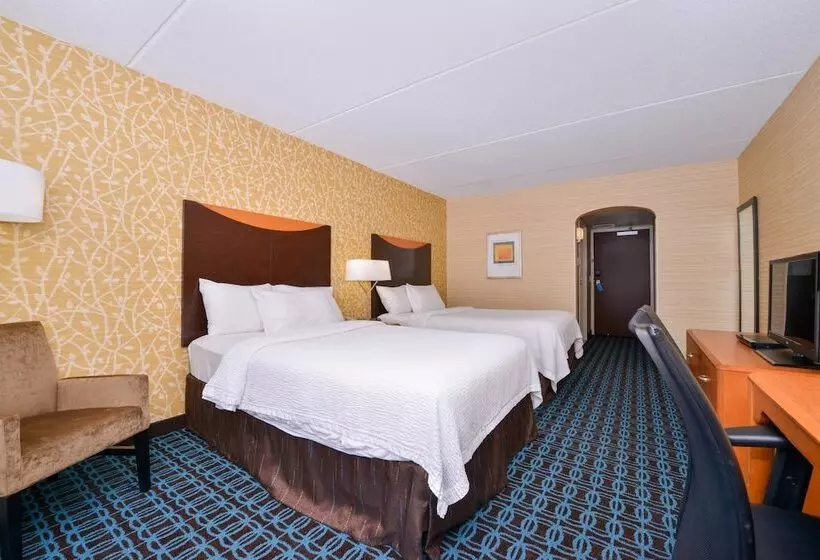 ２ダブルベッドのスタンダードルーム, Fairfield Inn Rochester Airport
