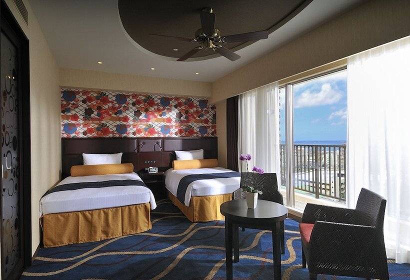 Номер Superior, Loisir Spa Tower Naha