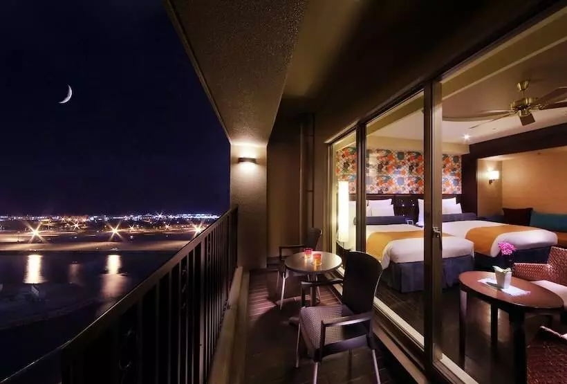 اتاق لوکس, Loisir Spa Tower Naha
