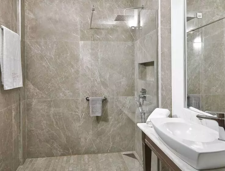 Perhehuone, Mediterranean Village Hotel & Spa