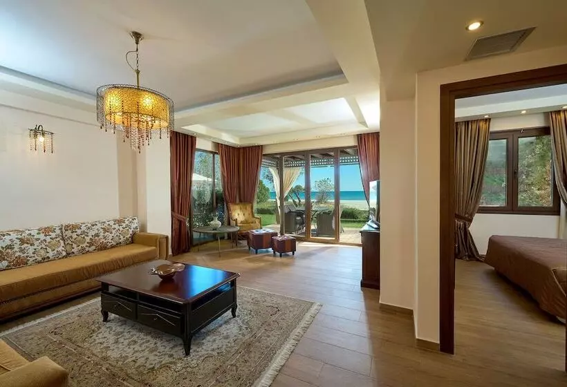 Sviitti, Mediterranean Village Hotel & Spa