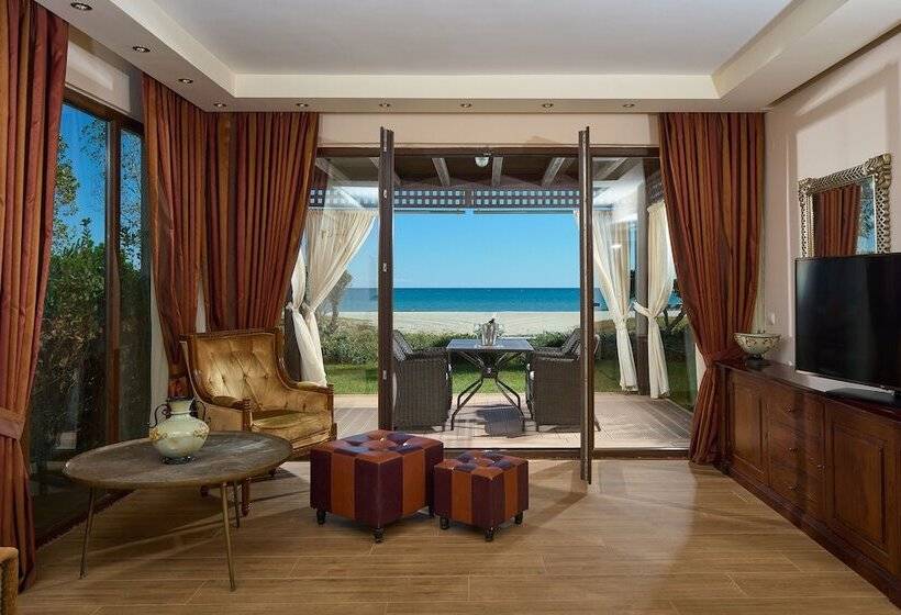 جناح, Mediterranean Village Hotel & Spa