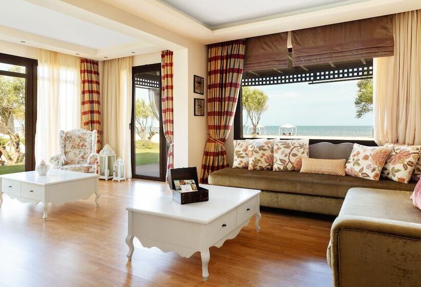 جناح, Mediterranean Village Hotel & Spa