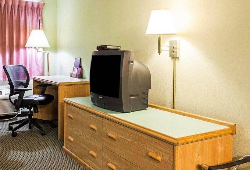 带2个双人床的标准工作室, Rodeway Inn