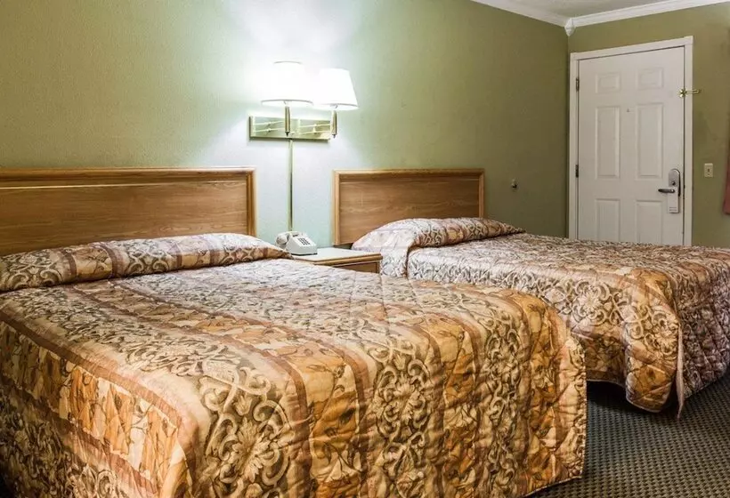 ２ダブルベッドのスタンダードルーム, Rodeway Inn