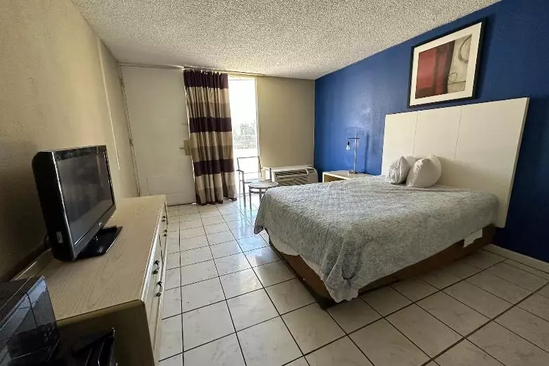 スタンダードルーム, Travelodge By Wyndham Lumberton