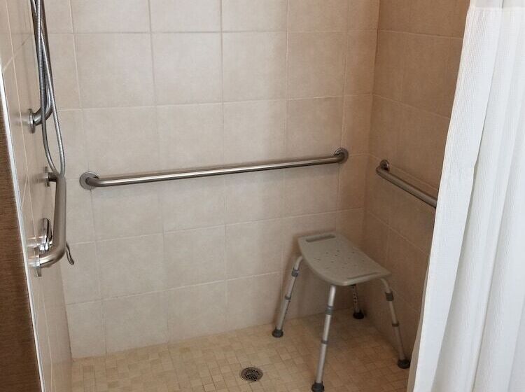 Номер Deluxe Адаптированный для Инвалидов, Wingate By Wyndham Great Falls