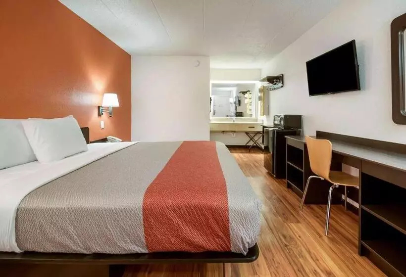 キングサイズベッドのスタンダードルーム, Motel 6grove City, Oh