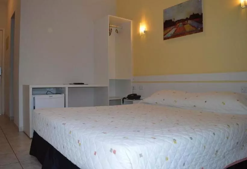 Standard-huone, 27 Praia