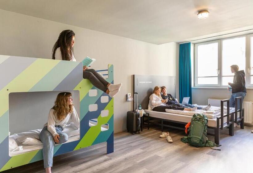 اتاق استاندارد چهار تخته, a&o Wien Hauptbahnhof