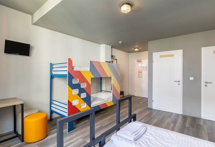 اتاق استاندارد چهار تخته, a&o Wien Hauptbahnhof