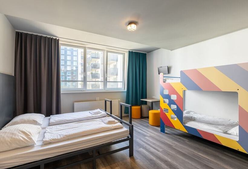 اتاق استاندارد سه نفره, a&o Wien Hauptbahnhof