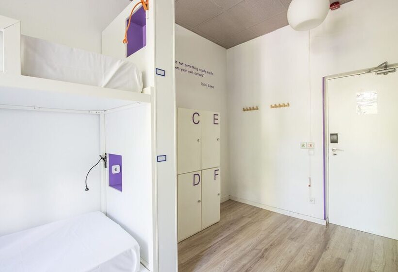 Bed in Shared Room with Shared Bathroom, Safestay Madrid Central