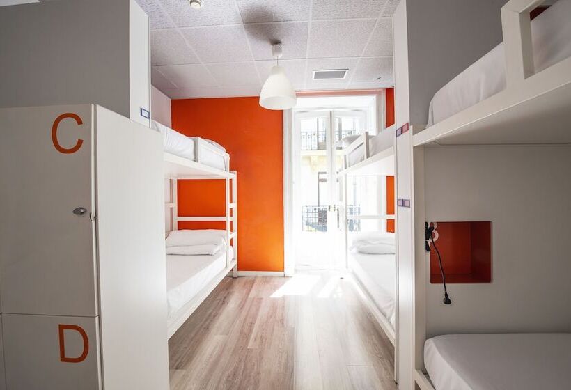 تختخواب در اتاق مشترک, Safestay Madrid Central