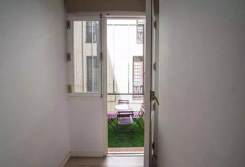 Bed in Shared Room with Shared Bathroom, Safestay Madrid Central