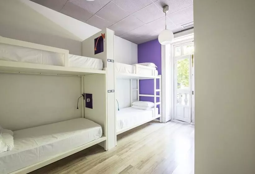 Bed in Shared Room with Shared Bathroom, Safestay Madrid Central