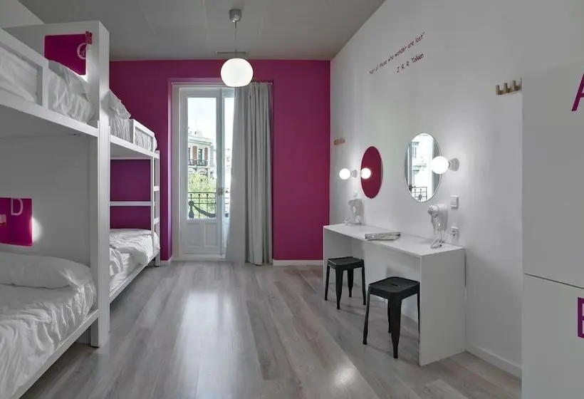 Bed in Shared Room with Shared Bathroom, Safestay Madrid Central