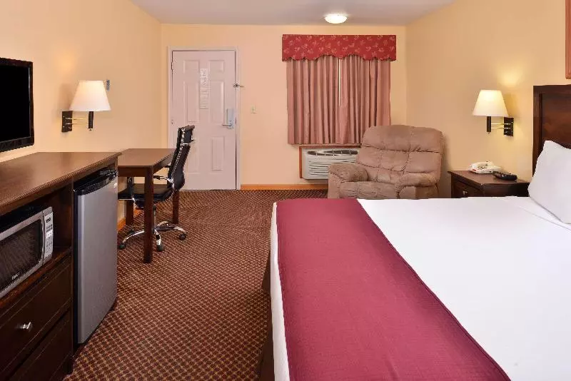 キングサイズベッドのスタンダードルーム, Americas Best Value Inn Bryant