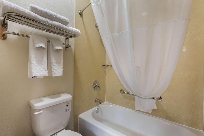 غرفة قياسية لذوى الاحتياجات الخاصة, Best Western Plus The Four Corners Inn