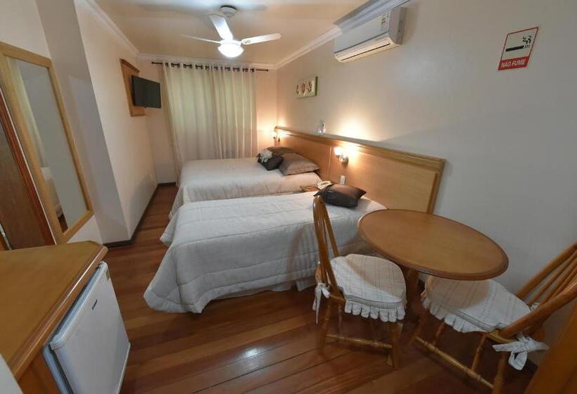 חדר סטנדרט לשלושה, Cabanas Alto Da Serra