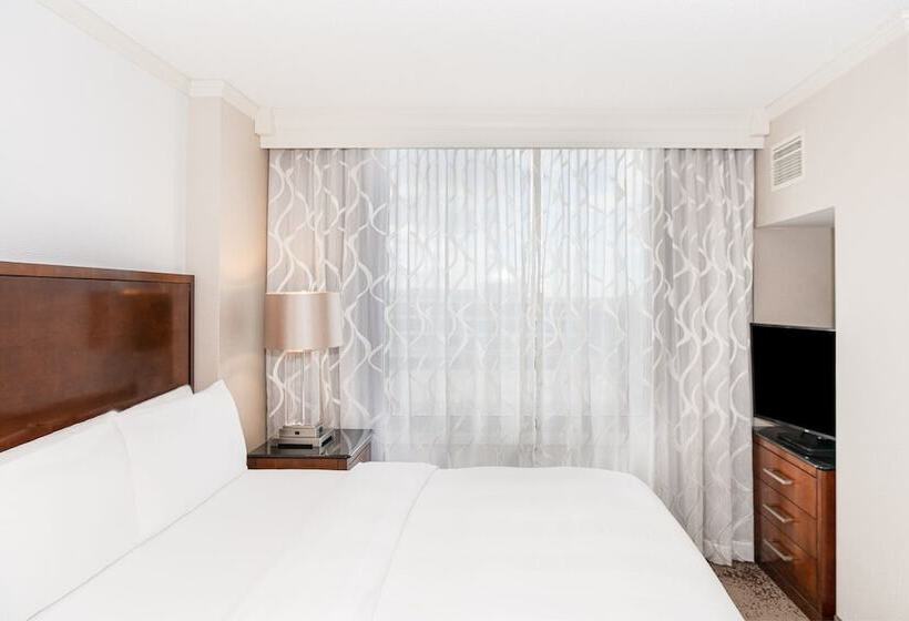 جناح سرير كينج, Chicago Marriott Suites Deerfield