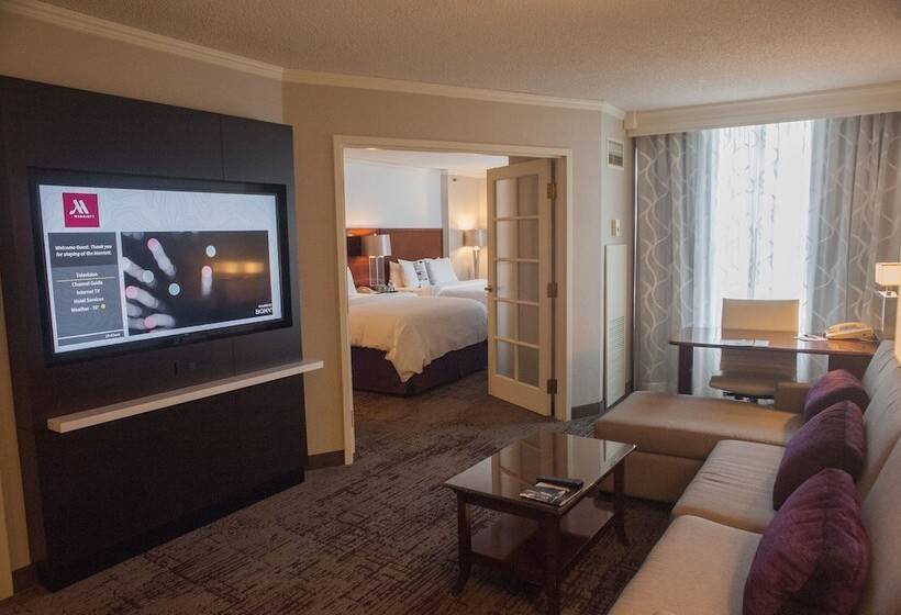 جناح سرير كينج, Chicago Marriott Suites Deerfield