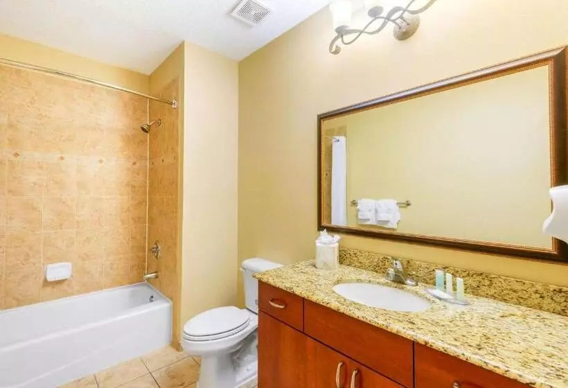 Standard-huone King-vuode, Clarion Inn Ormond Beach At Destination Daytona