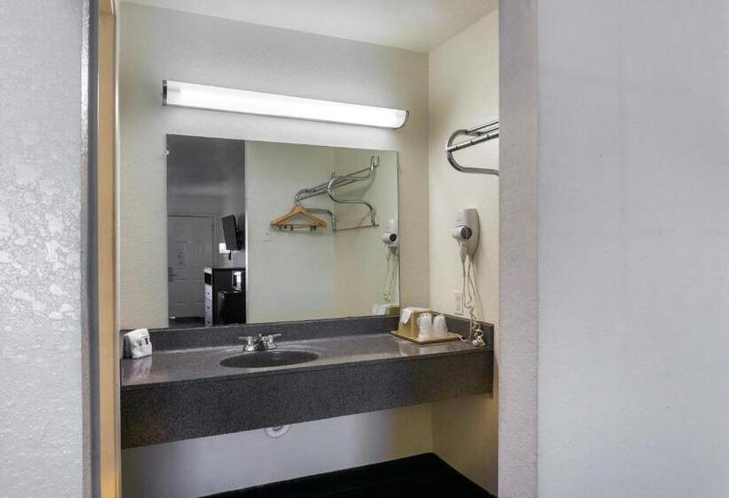 带大床的标准间, Country Hearth Inn & Suites San Antonio Medical Center
