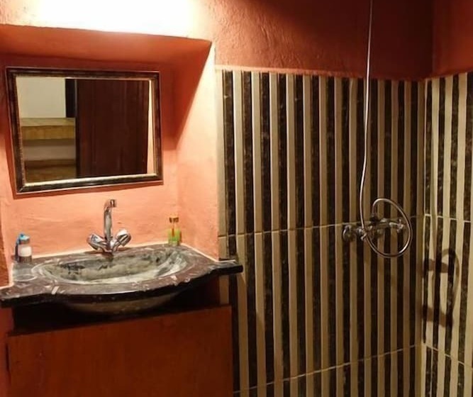 اتاق لوکس سه تخته, Dar Ahl Tadla