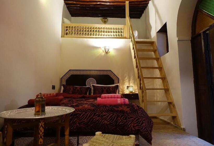 اتاق لوکس سه تخته, Dar Ahl Tadla