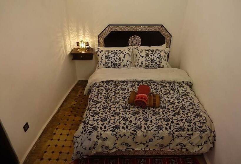 اتاق لوکس, Dar Ahl Tadla