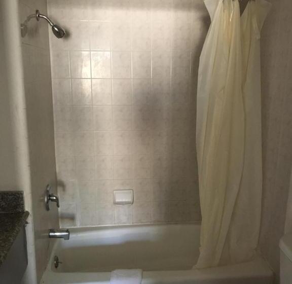 غرفة قياسية فردية, Economy Inn Seaside