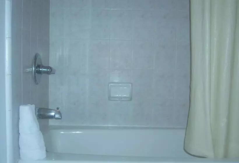 デラックスルーム, Economy Inn Seaside