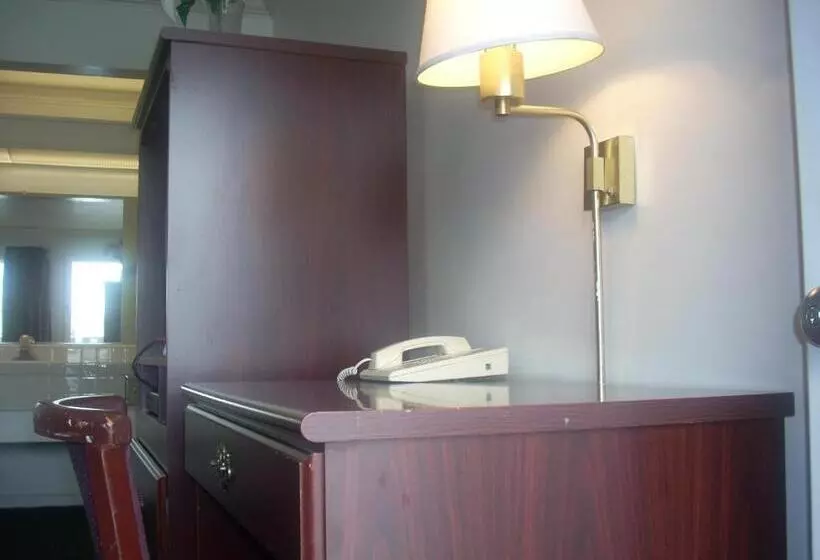 身障者適用シングルルーム, Economy Inn Seaside