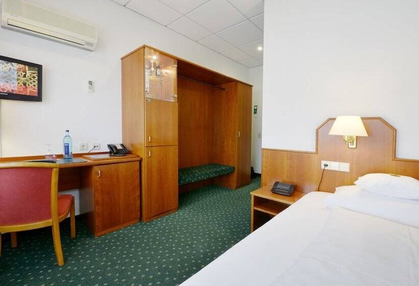 חדר סטנדרט יחיד, Engelhorn