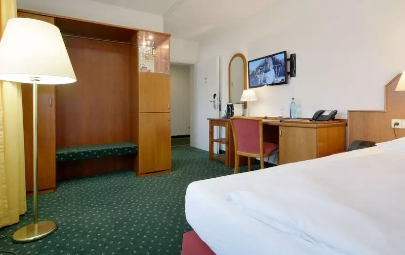 Comfort Yhden Hengen Huone, Engelhorn