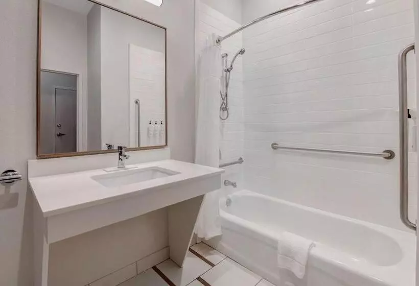 キングサイズベッドのスタンダードルーム, Fairfield Inn & Suites By Marriott Greenwood